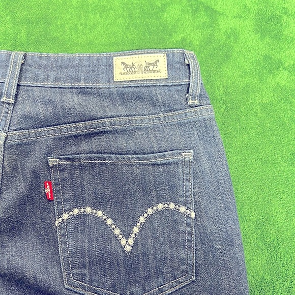 Levi’s Mid Rise Skinny Jeans Like New Condition Sz10 - Picture 7 of 10